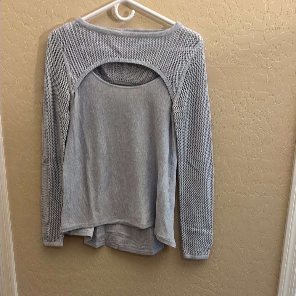 Gray Crew Neck Sweater with Ribbed Texture